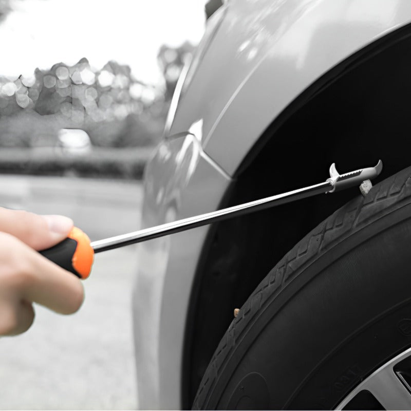 Car tyre clear stone hook