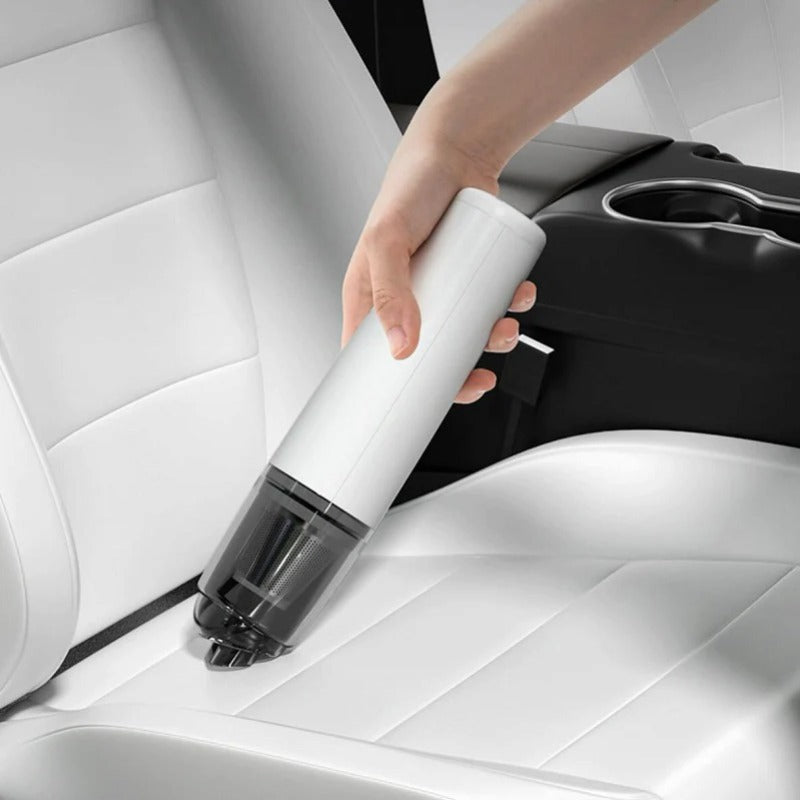 Powerful cordless car vacuum cleaner